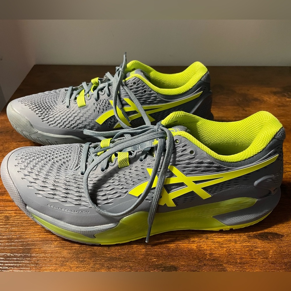 ASICS Men's Gel Resolution Tennis Shoes